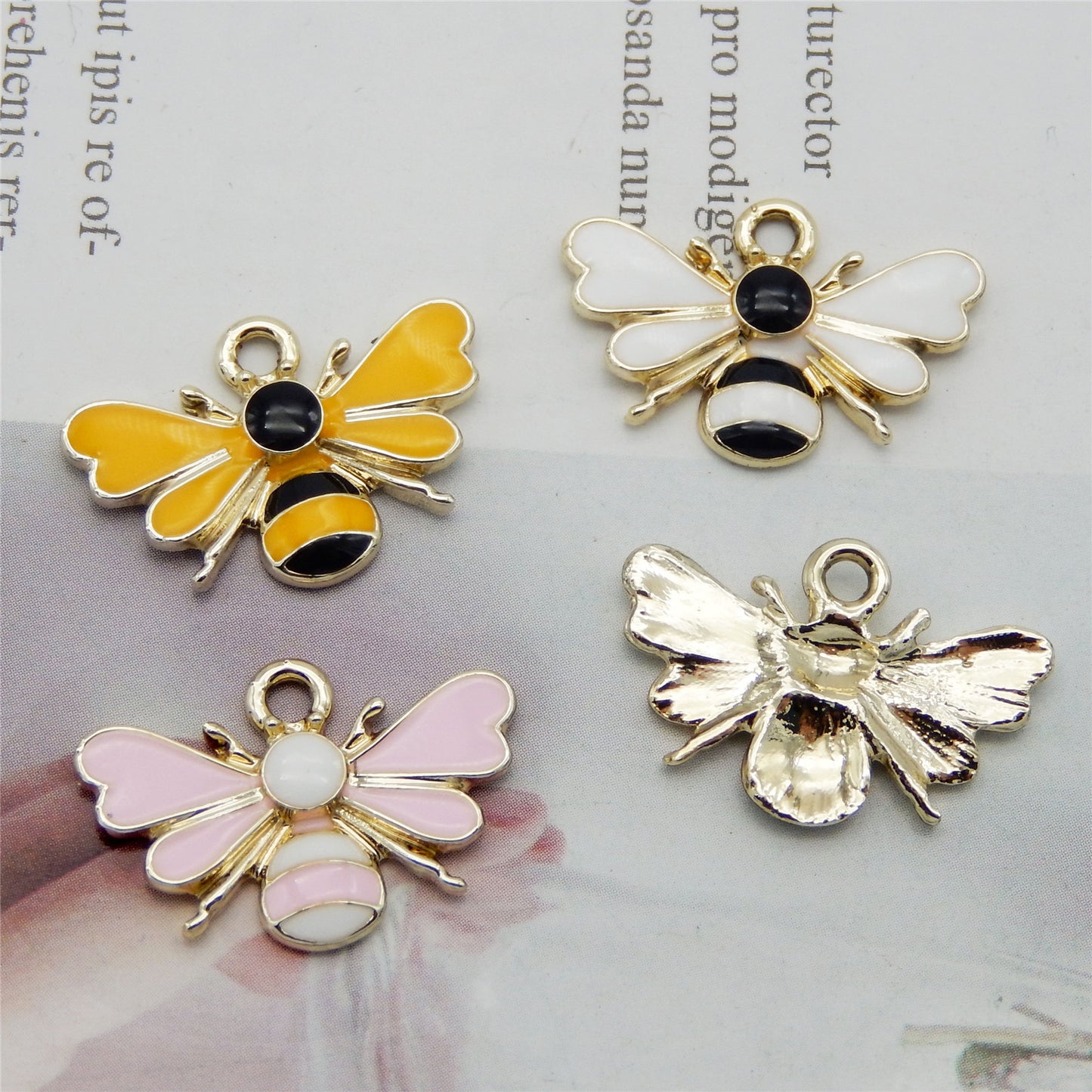 JJGQAZ 30pcs Mixed Colors Cute Bees Charms Enamel Gold Tone Honeybee Pendant for DIY Jewelry Making Necklace Bracelet Earring Jewelry Accessories
