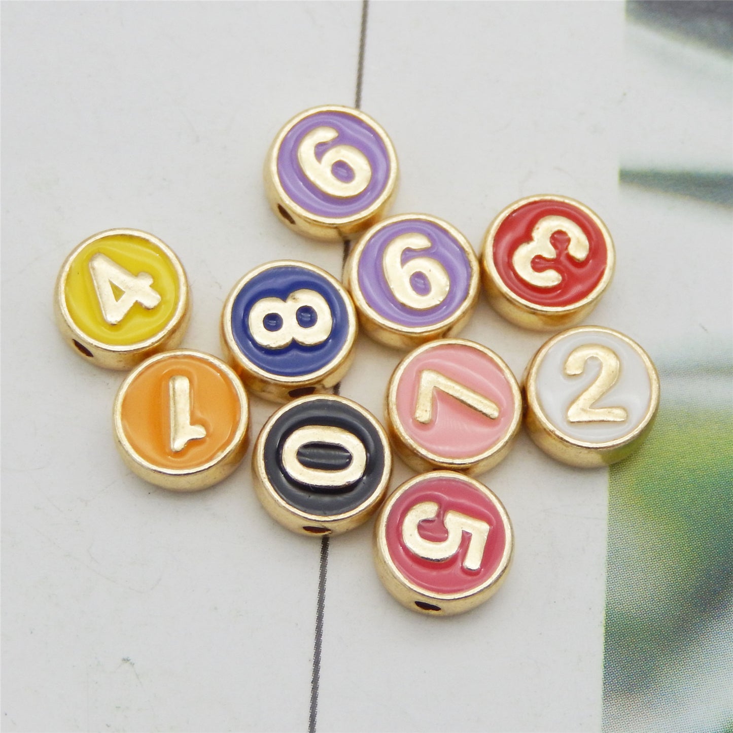 30 Pieces Round Letter Beads 0-9 Number Enamel Spacer Beads Multicolour Alphabet Pendents Beads for DIY Jewelry Bracelet Necklace Crafts Making