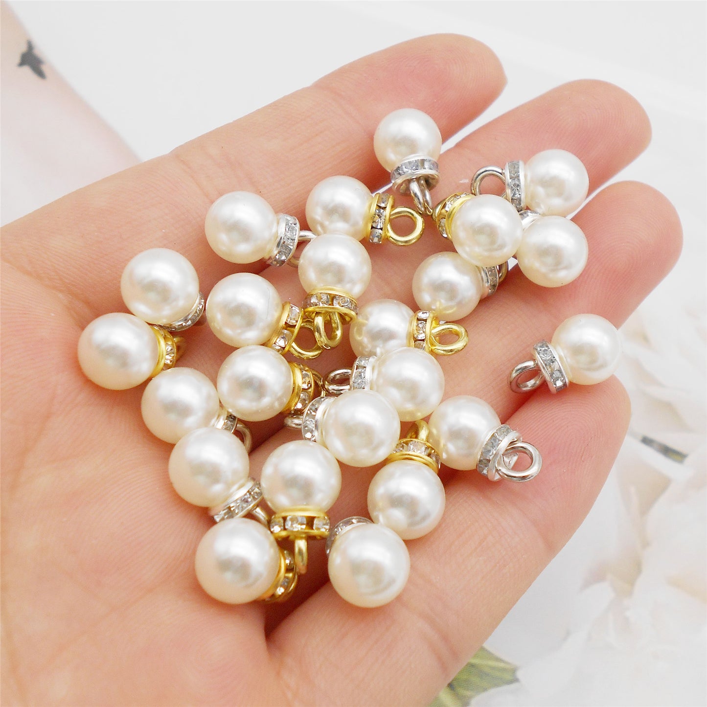 JJGQAZ 100pcs 8mm White Imitation Pearl Charms Pendants Faux Pearl Beads Charms