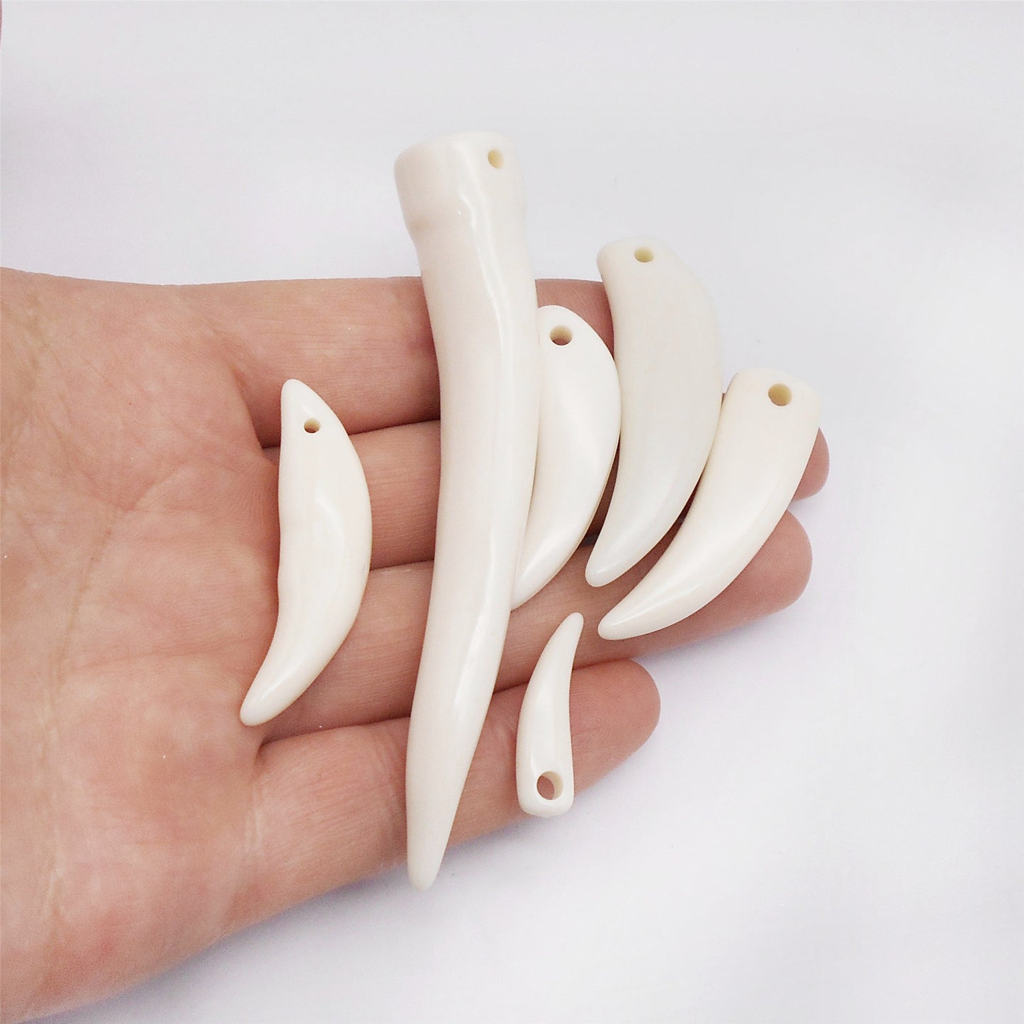 60 Pieces Artificial Wolf Teeth Charms