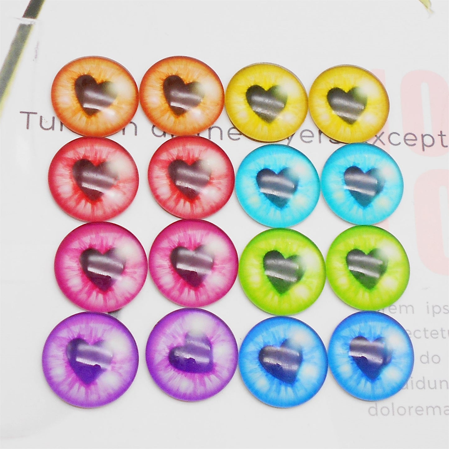 JJGQAZ 50 Pieces Glow in Dark Animal Eyes 6-30mm Glass Heart Pupil