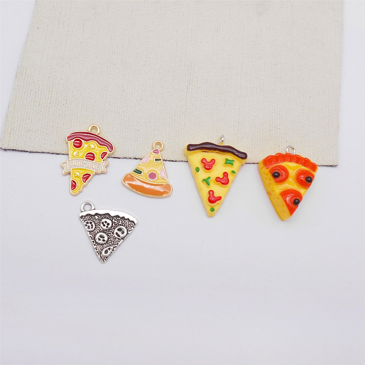 20/100 PCS Resin Pizza Charms Pendant