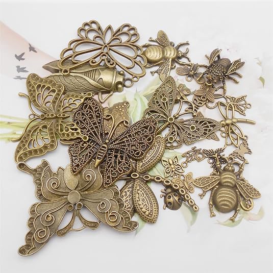 200g (About 100-120pcs) Assorted Insect Pendant Charms