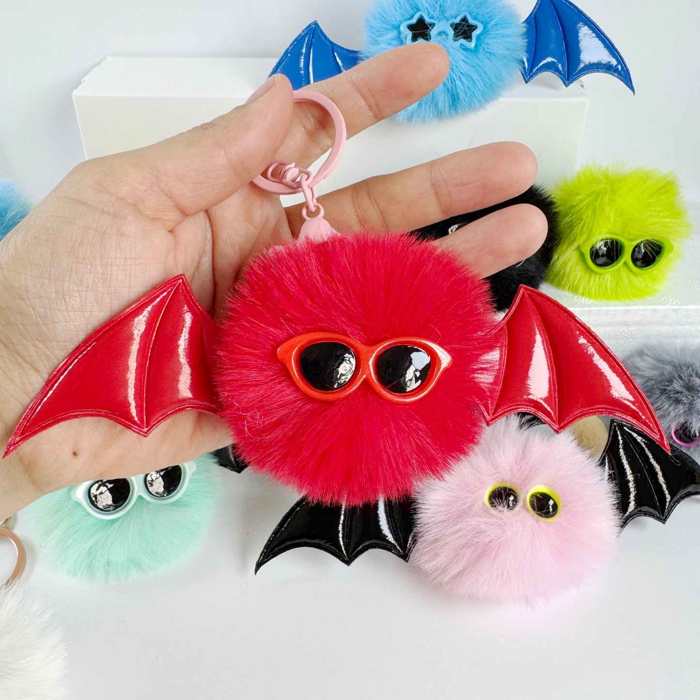 100Pieces Faux Fur Pom Pom Balls