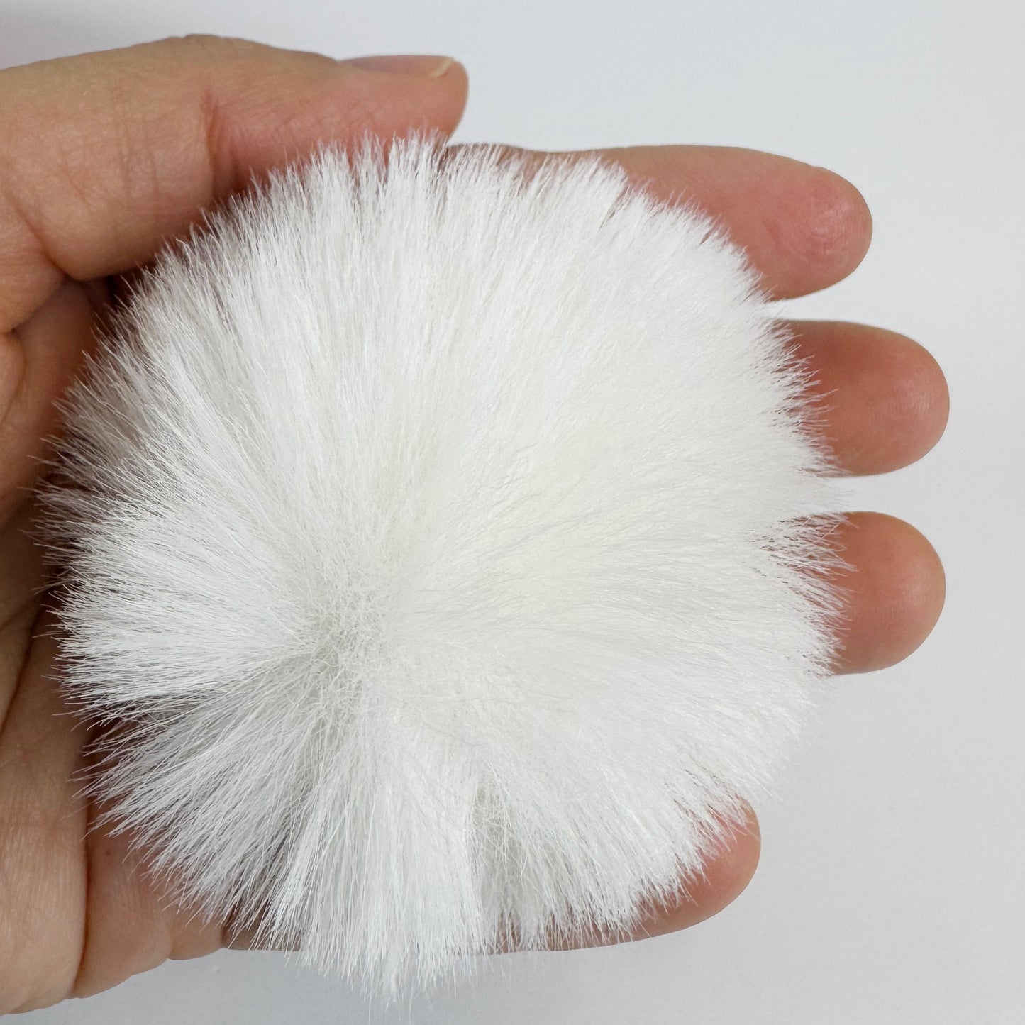 100Pieces Faux Fur Pom Pom Balls